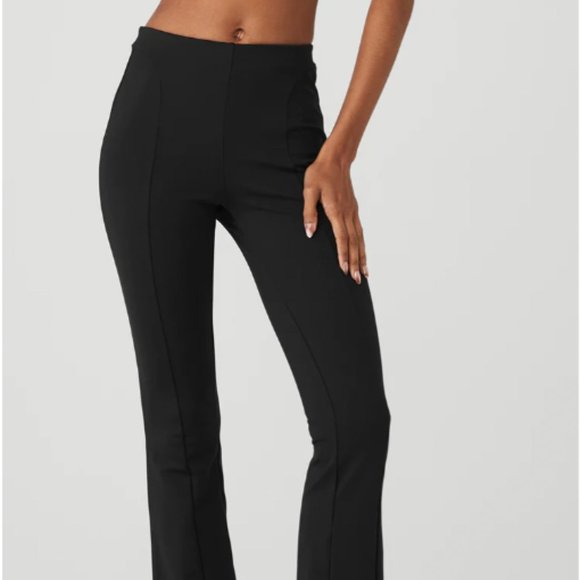 NWOT Alo HIGH-WAIST 7/8 ZIP IT FLARE LEGGING - Picture 2 of 4